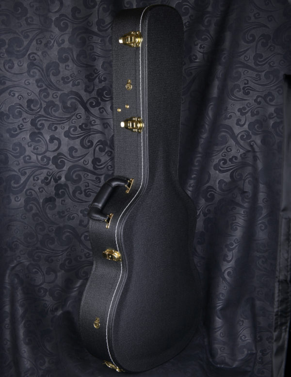 A-104, double arched hard shell classical guitar case