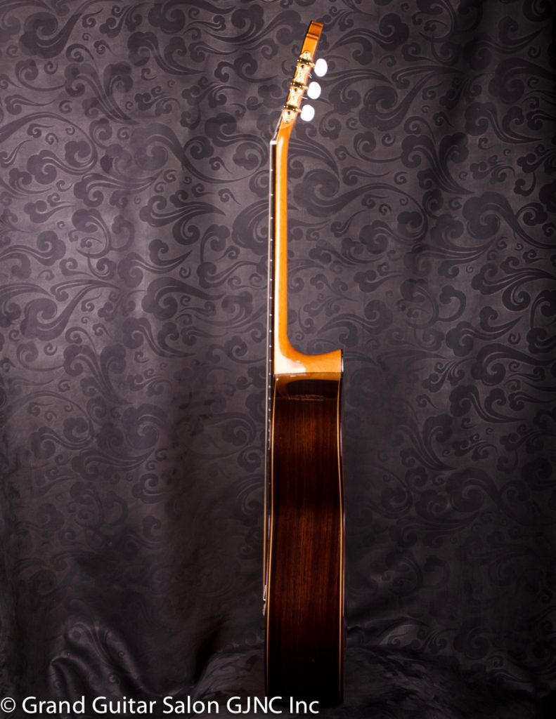 C662, Esteve Baritone Quint Bass Grand Salon de Guitare