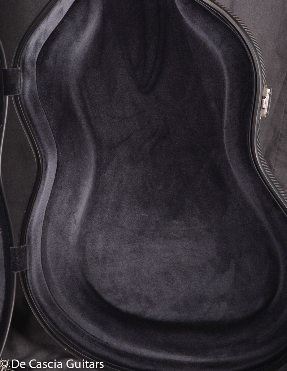 A-402, De Cascia Carbon Fiber Case - Image 10