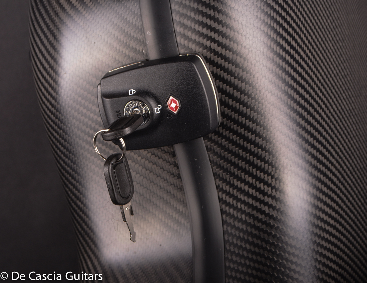 A-402, De Cascia Carbon Fiber Case - Image 8